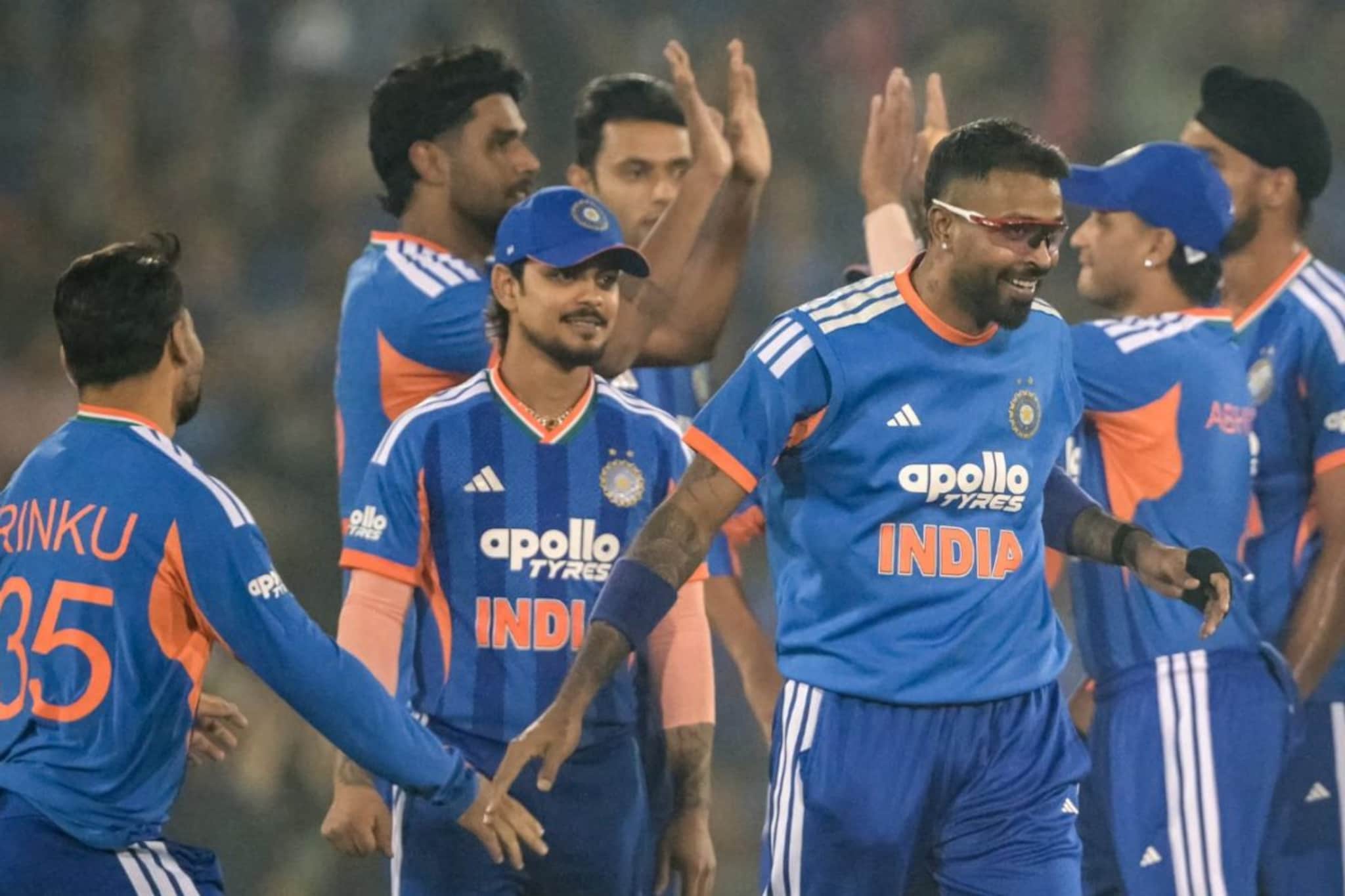 सेमी फायनलची वाट बिकट, तरी टीम इंडियाच्या ड्रेसिंग रूममध्ये जल्लोष, नेमकं चाललंय