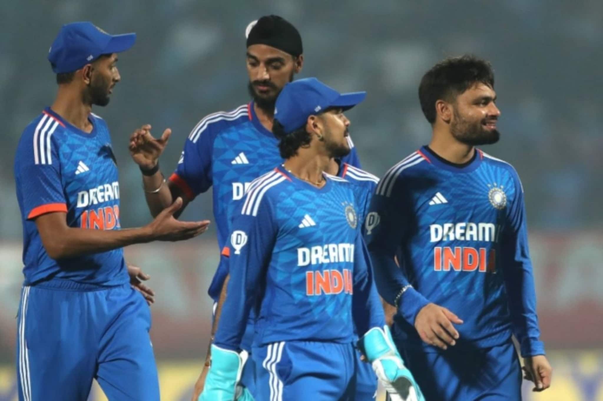 पाकिस्तानविरूद्ध सामन्याआधी टीम इंडिया संकटात, प्रॅक्टीस दरम्यान मॅचविनरला दुखाप