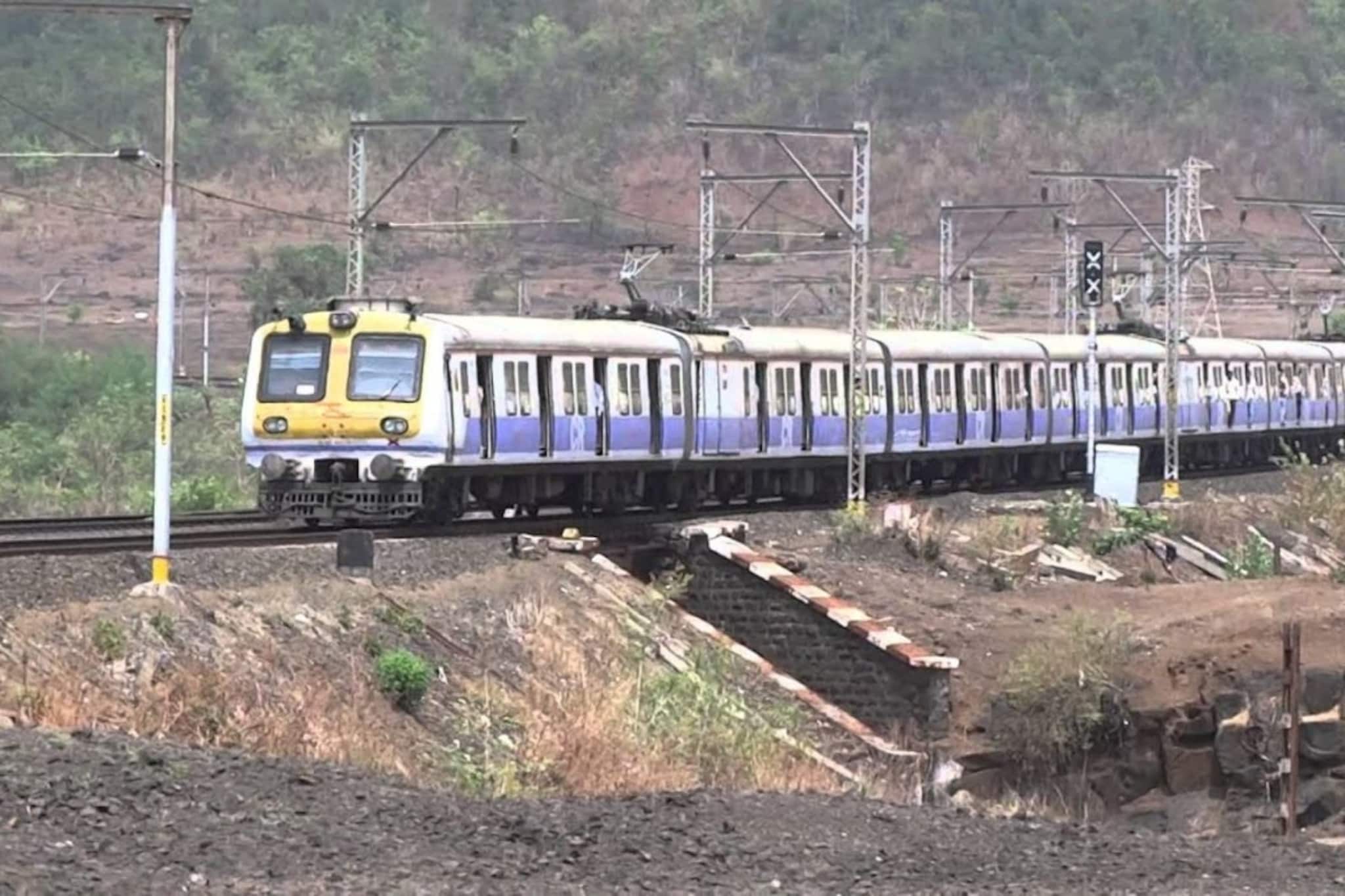 मध्य रेल्वे विस्कळीत, एक्स्प्रेसच्या इंजिनमध्ये बिघाड; लोकल उशिराने