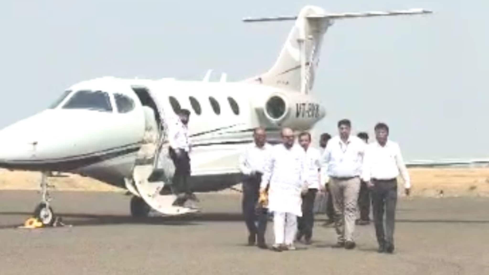 2 वेळा केला प्रयत्न पण टेकऑफ होईनाच! सेना मंत्र्यांच्या विमानाबद्दल नवी माहिती