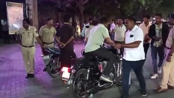 लातूरमध्ये ‘ऑपरेशन ऑल आऊट’चा धडाका, शहरभर कडक नाकाबंदी, प्रकरण नेमकं काय? लातूरमध्ये ‘ऑपरेशन ऑल आऊट’चा धडाका, शहरभर कडक नाकाबंदी, प्रकरण नेमकं काय?