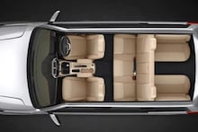 Defender सारखा लूक, 17 किमी मायलेज, 7 जण आरामात बसतील, किंमतही 8 लाखांपासून!