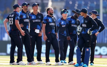 6,6,6,6,6,6...स्टार खेळाडूला सूर गवसला, 212च्या स्ट्राईक रेटने धावा,सुपर 8 आधी स