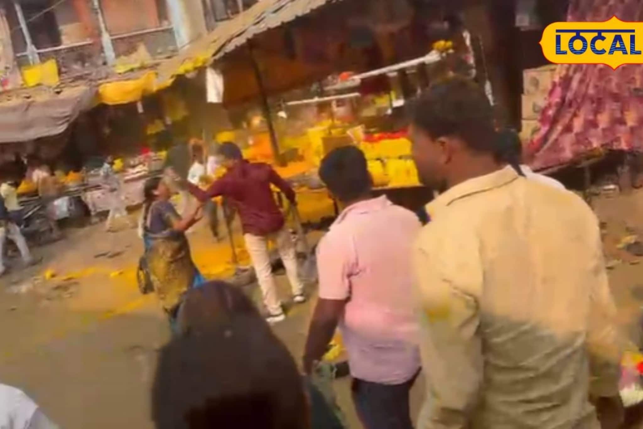 जेजुरीत भंडाऱ्याऐवजी काठ्यांची उधळण! दुकानदार आणि भाविकांमध्ये तुफान राडा; PHOTO