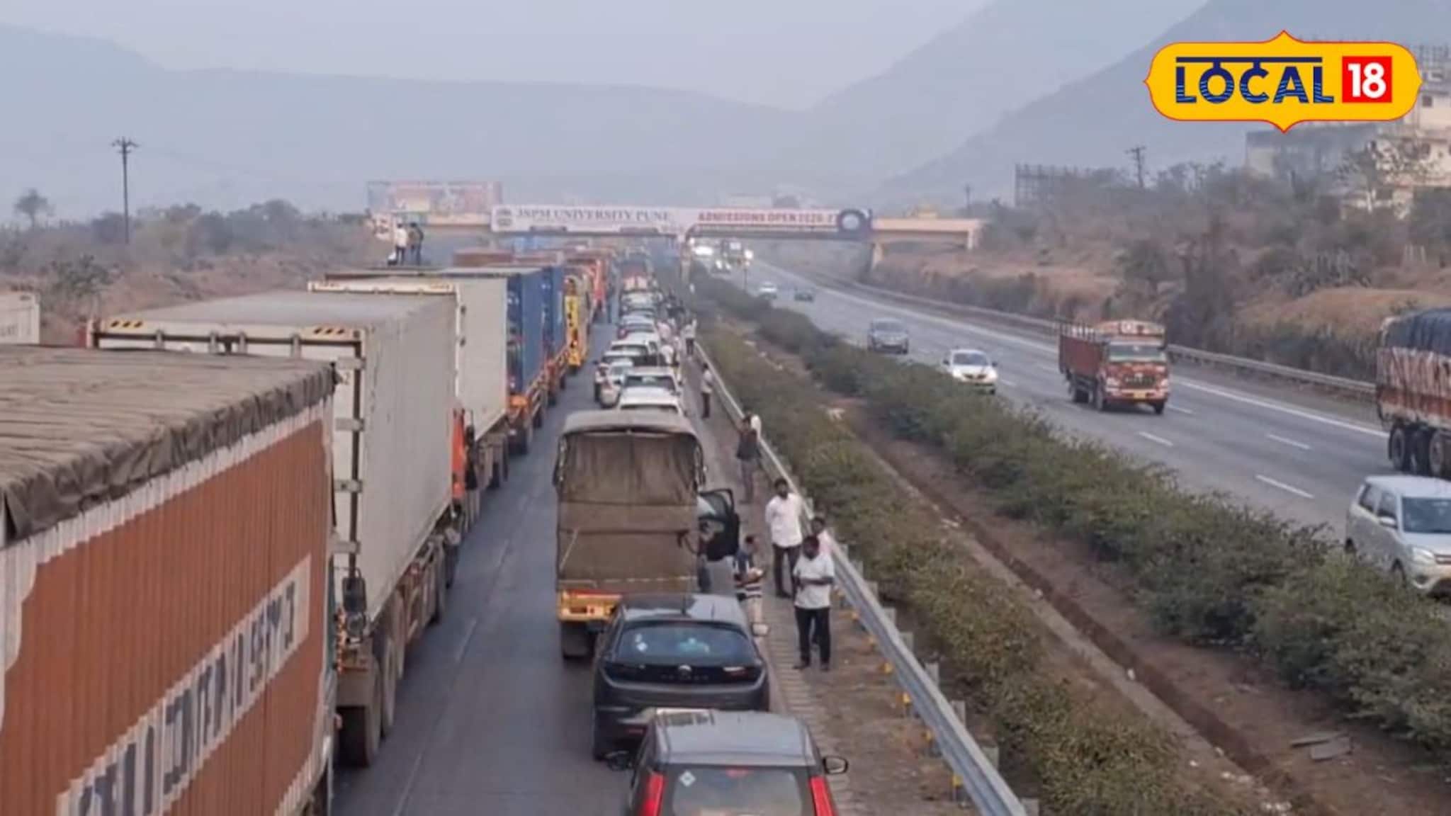 Mumbai-Pune Expressway: महाकोंडी सुटण्याआधीच मुंबई-पुणे एक्सप्रेसवेवर पुन्हा वाहतूक कोंडी; आता सिमेंट कंटेनरमुळे प्रवाशांसमोर नवं संकट