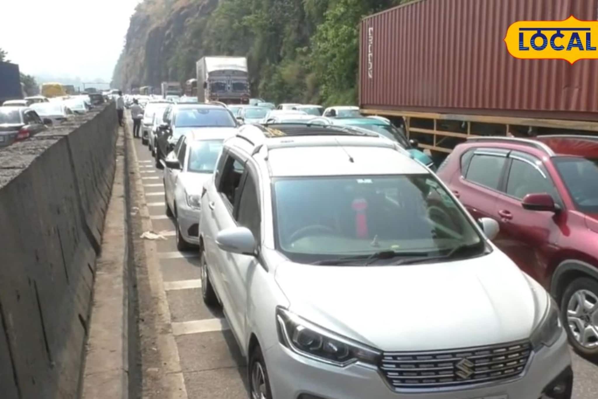 मुंबई-पुणे एक्सप्रेसवेवर कोंडीचं 'दुष्टचक्र'! पुन्हा लांब रांगा, आता काय कारण?