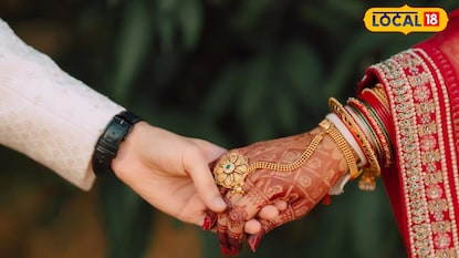 नवविवाहितेची इमारतीवरून उडी (प्रतिकात्मक फोटो) नवविवाहितेची इमारतीवरून उडी (प्रतिकात्मक फोटो)