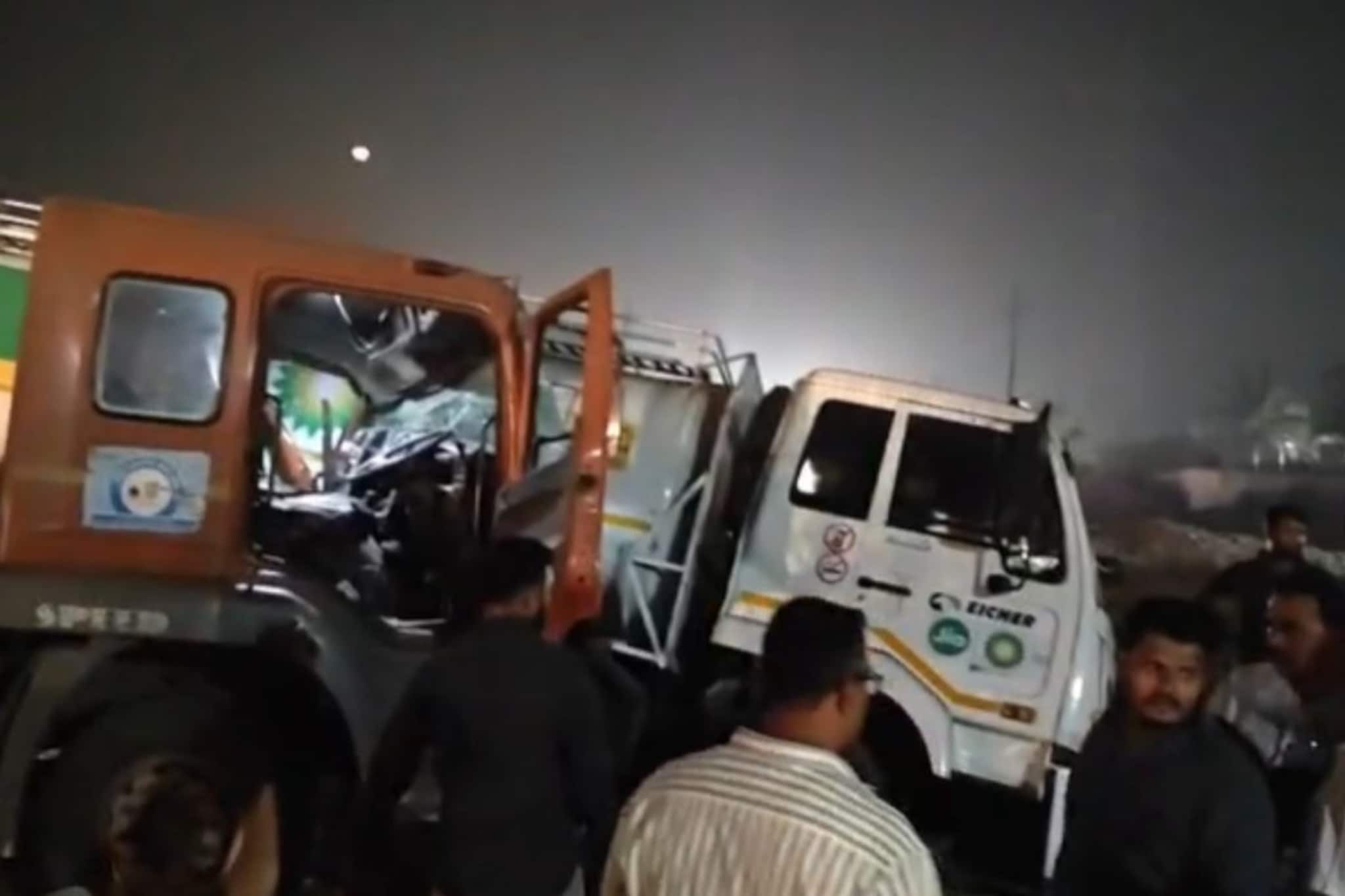 पुणे एक्स्प्रेस वेवर आणखी एक मोठा अपघात, कंटेनर पेट्रोल टँकरला धडकला, VIDEO