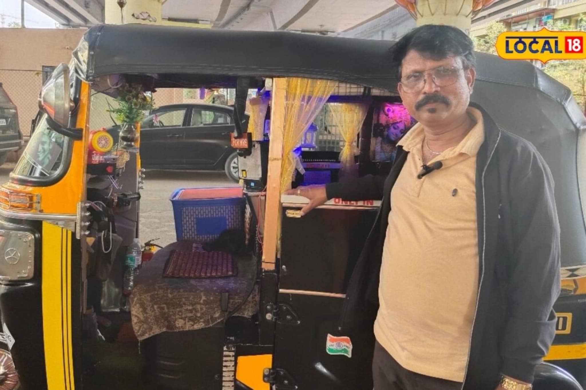 AC, वायफाय अन् बरंच काही..., पिंपरी-चिंचवडची ‘5 स्टार रिक्षा’ पाहिली का? Video AC, वायफाय अन् बरंच काही..., पिंपरी-चिंचवडची ‘5 स्टार रिक्षा’ पाहिली का? Video