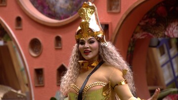 बिग बॉसच्या घरात आली ड्रामा क्वीन, राखी सावंतची वाईल्ड कार्ड एन्ट्री