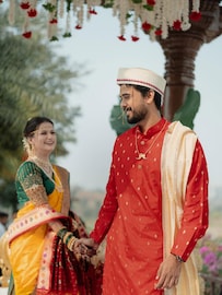 अभिनेत्री रेवती लेले लग्नाच्या बेडीत, कोण आहे नवरा, करतो काय? अभिनेत्री रेवती लेले लग्नाच्या बेडीत, कोण आहे नवरा, करतो काय?