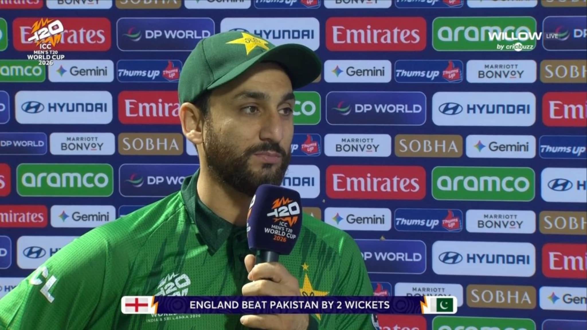 पाकिस्तान वर्ल्डकपमधून बाहेर...पण कॅप्टन सलमानला हसू आवरेना, मॅच हारल्यानंतर हसत