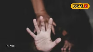 चिमुकलीचा रडण्याचा आवाज, शेजाऱ्यांनी धाव घेतली, सावत्र बापच..., छ. संभाजीनगरात संतापजनक प्रकार