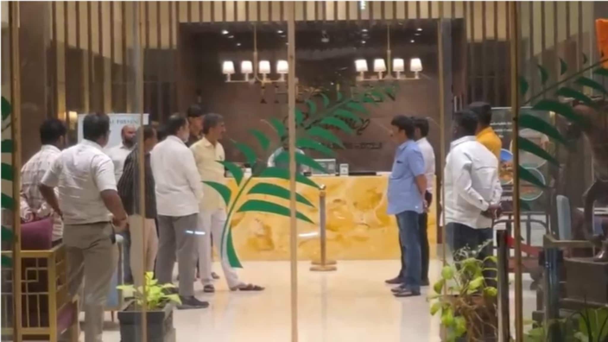 साताऱ्यात भाजपचा गेम होणार? राष्ट्रवादी-शिवसेना एकत्र येणार, गुप्त बैठकांना वेग, नेमकं काय घडतंय?