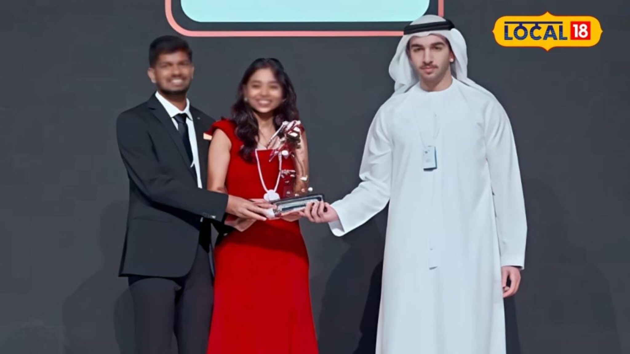 मराठवाड्यातील सानिकाचा दुबईत डंका, स्पून शेअर अ‍ॅपसाठी जिंकला खास पुरस्कार