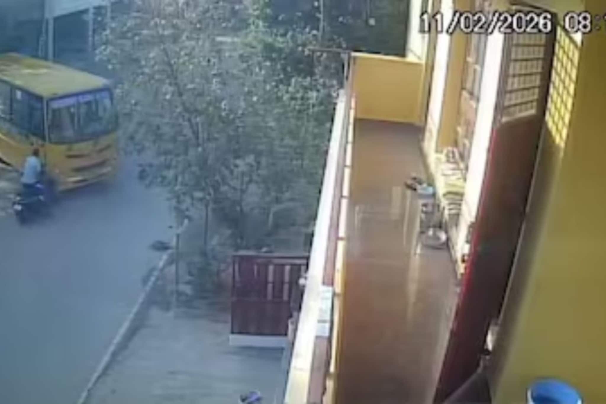 "बाबा वाचवा..." म्हणण्याची संधी मिळाली नाही; बापाच्या समोरच नियतीने हिरावला जीव