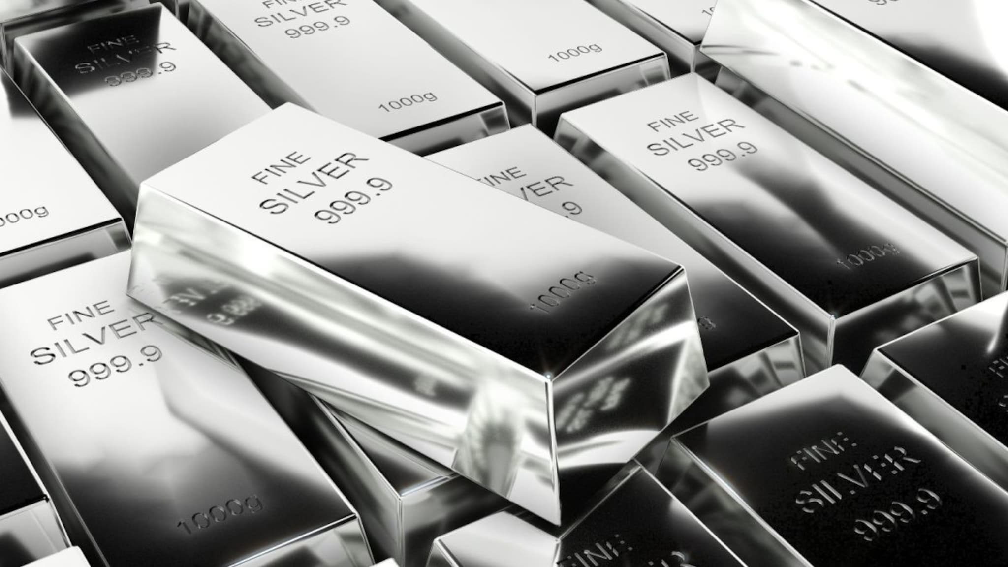 Silver : घरातील चांदी खरी की खोटी? 'या' 5 सोप्या टिप्सने मिनिटात ओळखा शुद्धता, आता फसवणूक नाही