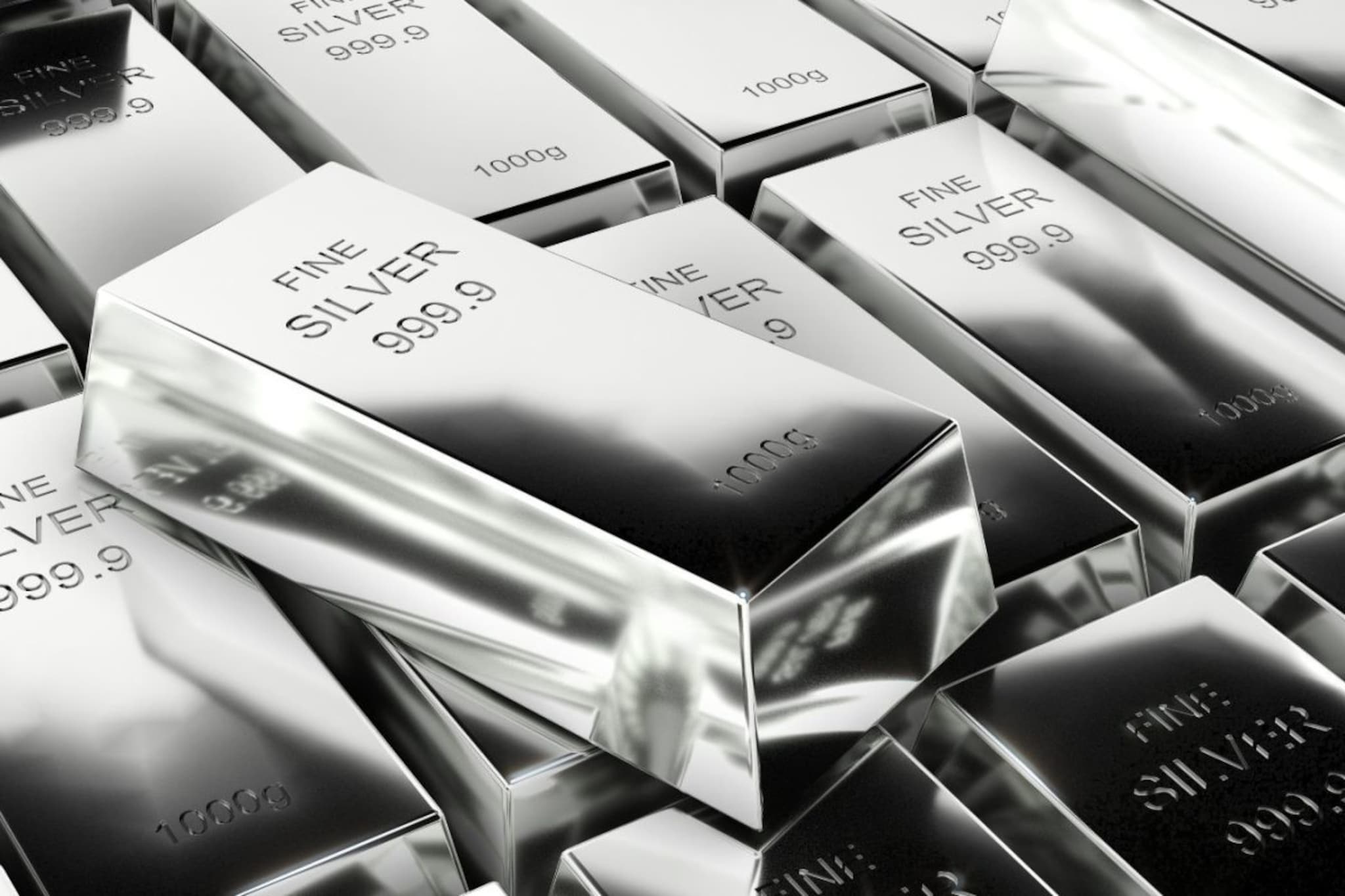 घरातील चांदी खरी की खोटी? 'या' 5 सोप्या टिप्सने मिनिटात ओळखा शुद्धता