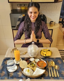 शून्यातून उभं केलं 10 वर्षांचं साम्राज्य, एका 'हिरव्या पोळी'ने बदललं नशीब!