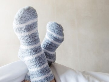 निरुपयोगी वाटणारे मोजे करतील कमाल; जाणून घ्या 5 भन्नाट उपयोग