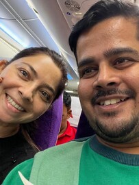 सोनाली कुलकर्णीच्या कुटुंबावर शोककळा, अत्यंत जवळच्या व्यक्तीचं निधन