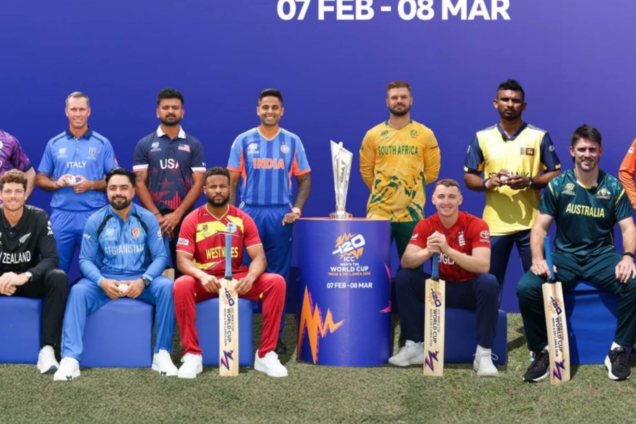 वर्ल्डकपच्या फोटोसेशनमध्ये मोठा ड्रामा,कॅप्टन सूर्याने थेट पाकिस्तानी कर्णधाराला