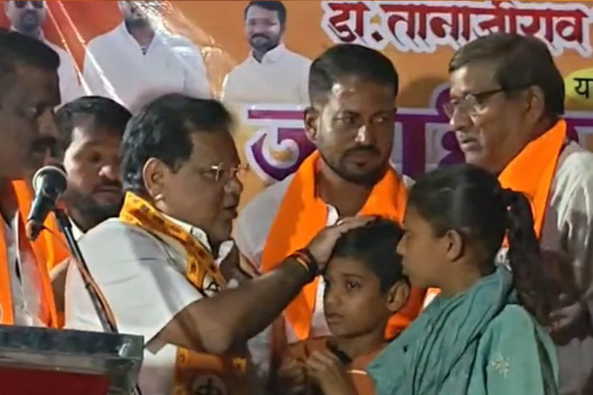 अपघातात शिवसैनिक अकाली गेला, बापाचं छत्र हरवलेल्या मुलांना आमदारांनी दत्तक घेतले