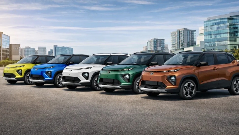 या कारच्या टॉप Accomplished+ S व्हेरिएंटमध्ये120 hp टर्बो पेट्रोल इंजन आणि सनरूफ 9.79 लाख रुपयांमध्ये मिळतं. सोबतच ही कार व्हॉइस असिस्टेड सनरूफ , 10.25-इंच स्क्रीन, 360° कॅमेरासारख्या फीचर्ससह येते. ही कार फॅमिलीसाठी स्पेसियस आणि सेफ आणि तरुणांसाठी स्टायलिश आहे. Punch सनरूफसह व्हॅल्यू फॉर मनी ठरते.