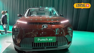 Tata Punch EV: टाटाचा मोठा धमाका, आणली दणकट SUV, 468 किमी बिनधास्त फिरा! Tata Punch EV: टाटाचा मोठा धमाका, आणली दणकट SUV, 468 किमी बिनधास्त फिरा!