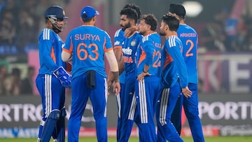 टीम इंडियाचे 6 दिग्गज 'हवेत' गेले, 58 मिनिटांमध्येच कुऱ्हाडीवर पाय मारले!