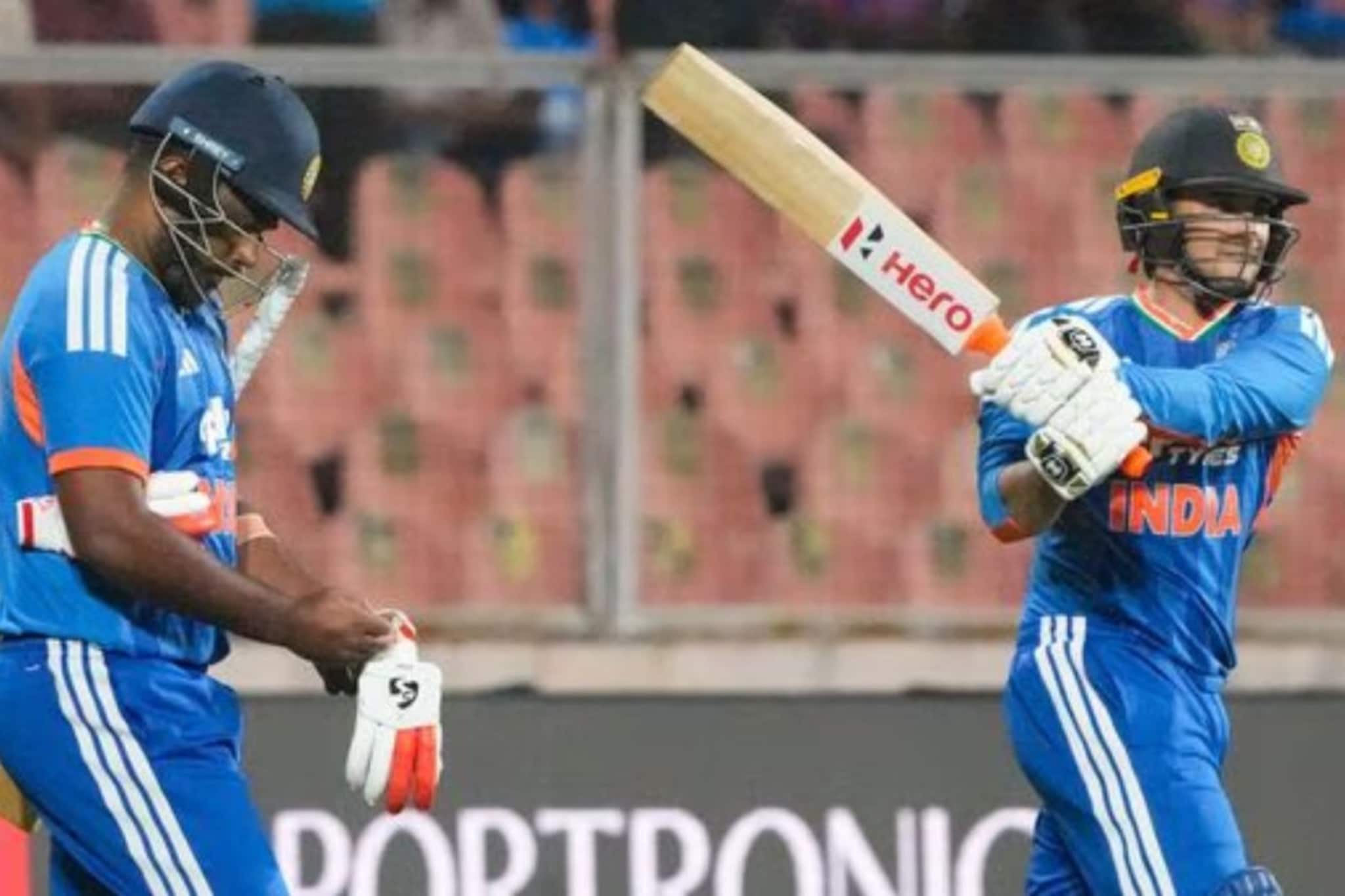 'भारतीय खेळाडूंची बॅट...', स्पेशल वस्तूवरून सनसनाटी, वर्ल्ड कपमध्ये नवा ड्रामा!