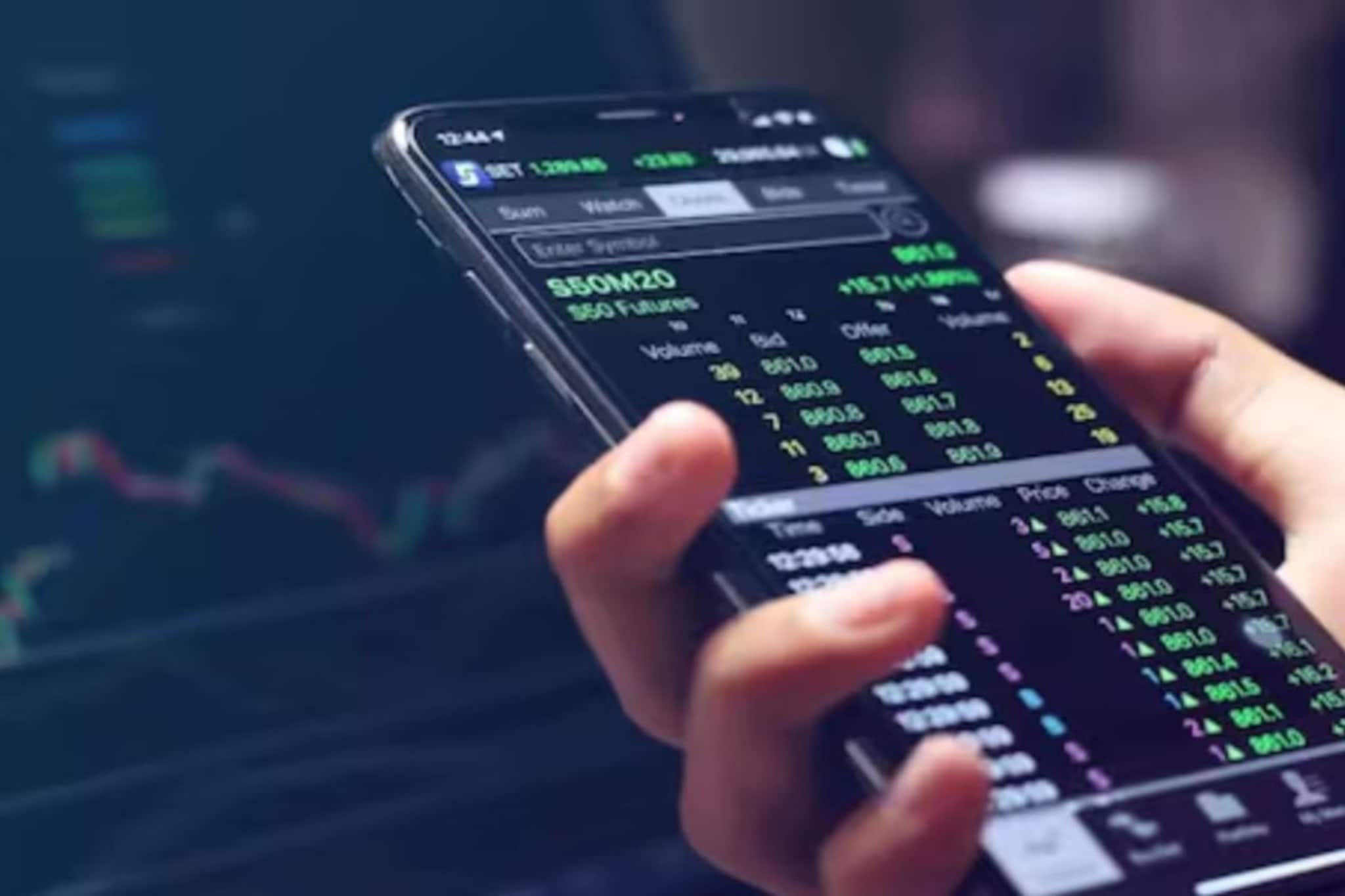 फ्युचर्स अँड ऑप्शन्स ट्रेडिंग म्हणजे काय? कसे होतात व्यवहार; सरकारने वाढवला टॅक्स, घोषणा होताच बाजार कोसळला