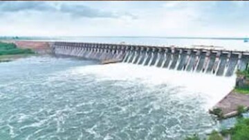 नाशिककरांनो पाणी जपून वापरा, ऐन उन्हाळ्यात व्हायची पंचाईत; धरणांत पाणीसाठा किती?