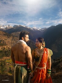 उत्तराखंडच्या पर्वतरांगांमध्ये विशाल-अक्षयाचं रोमँटिक फोटोशूट; तुम्ही पाहिलं का?