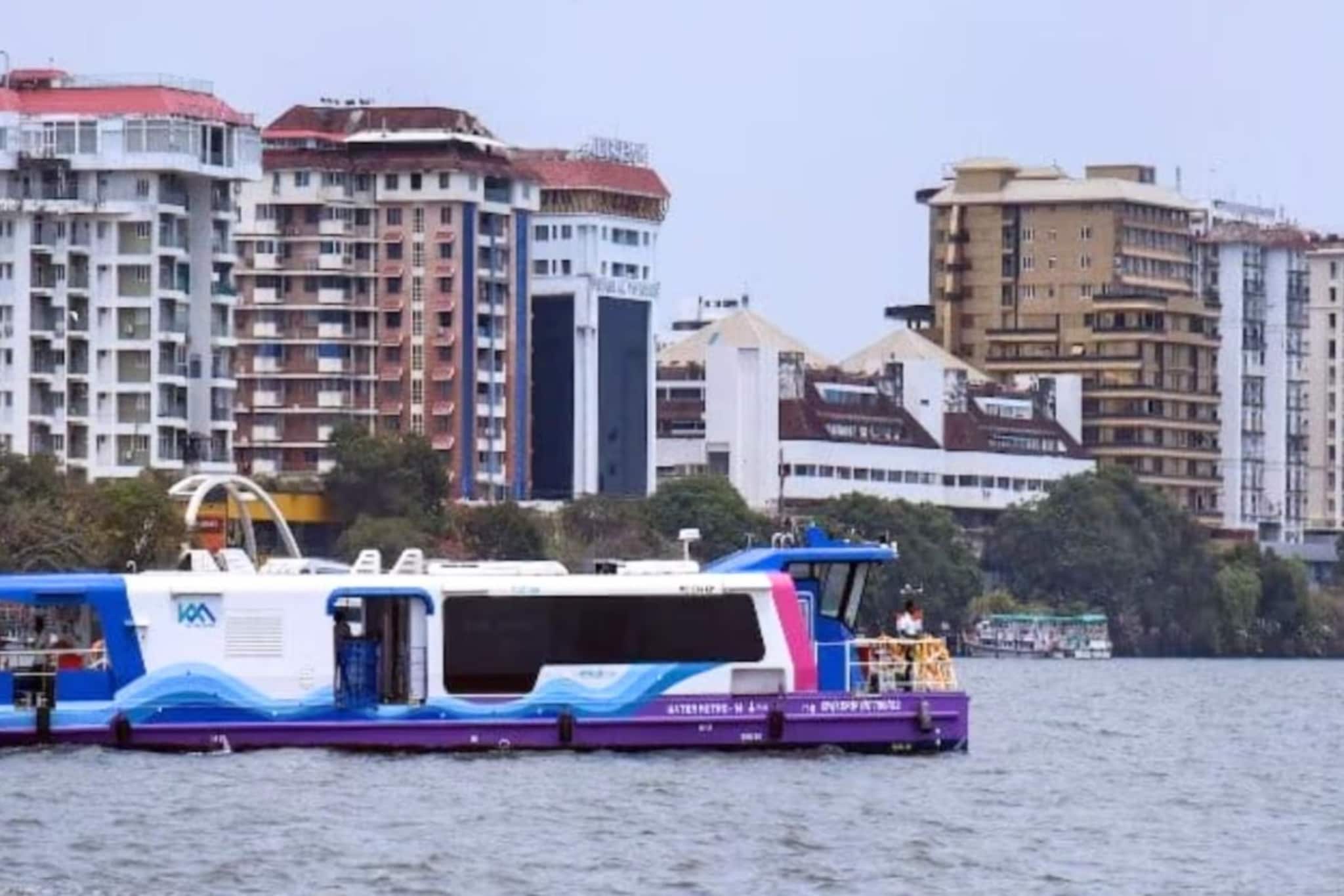 बोरिवली ते नरिमन पॉईंट अन् कल्याण ते एरोली करा थेट वॉटर मेट्रोने प्रवास बोरिवली ते नरिमन पॉईंट अन् कल्याण ते एरोली करा थेट वॉटर मेट्रोने प्रवास