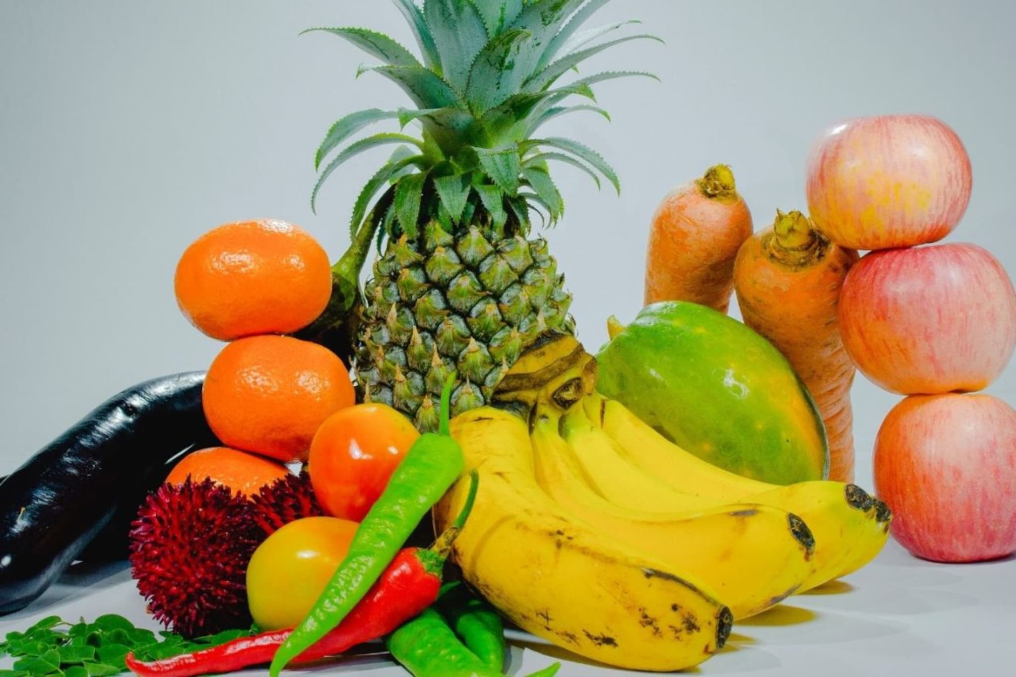 उन्हाळ्यात हे 5 पदार्थ खाताना सावधान! अमृतासारखी फळंही ठरू शकतात विषारी उन्हाळ्यात हे 5 पदार्थ खाताना सावधान! अमृतासारखी फळंही ठरू शकतात विषारी