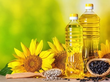 किचनचं बजेट बिघडलं! खाद्यतेलाच्या किंमतींमध्ये मोठी वाढ, किती रुपयांनी महागलं?