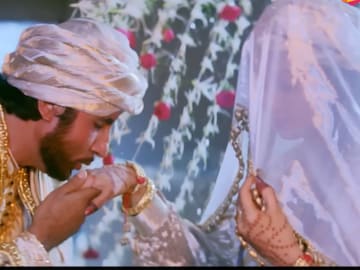 34 वर्षांपूर्वीची कल्ट फिल्म, जिने बरबाद केलं अभिनेत्याचं करिअर! 34 वर्षांपूर्वीची कल्ट फिल्म, जिने बरबाद केलं अभिनेत्याचं करिअर!