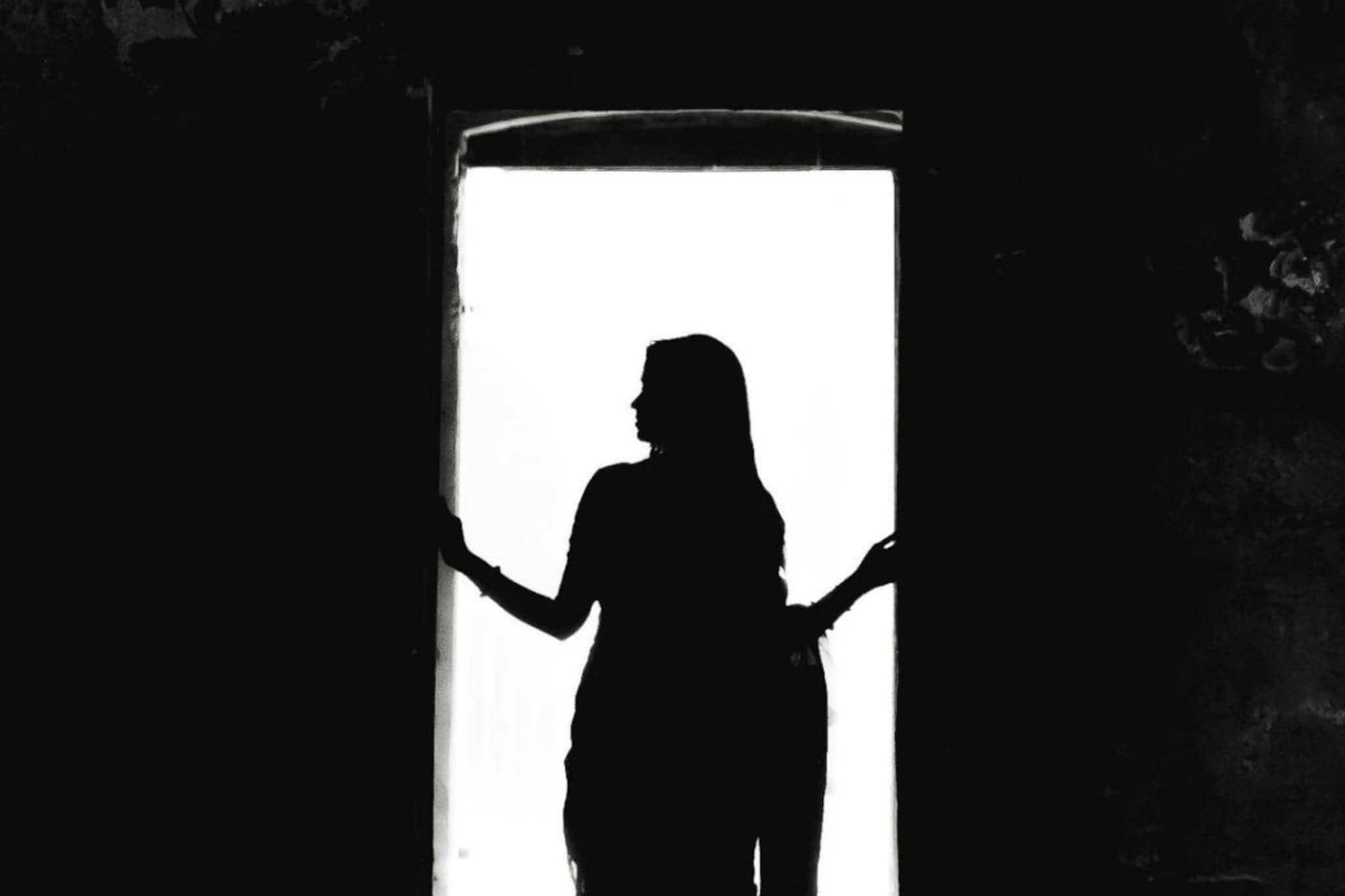 अभिनेत्री उर्मिलाने केली हत्या; बॉयफ्रेंडसाठी लिव्ह इन पार्टनरला कायमचं संपवलं