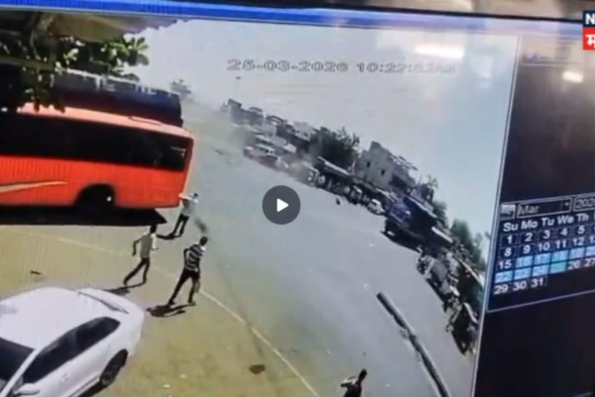 PSI Accident : पोरीचा शाळेत पहिला नंबर आला, बापानं पेढे वाटले पण घरी येताना सेकंदात होत्याचं नव्हतं झालं! Video