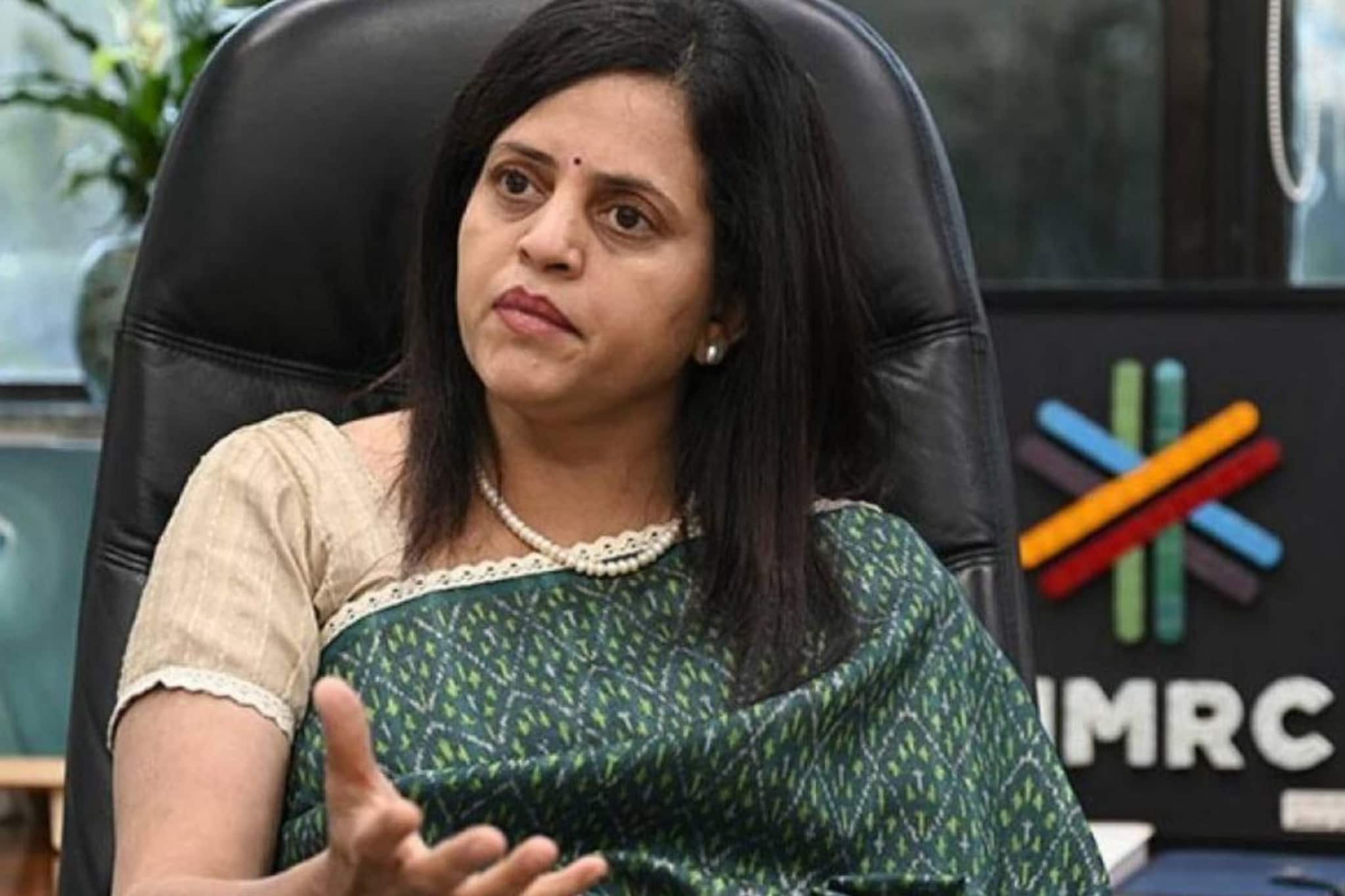 Ashwini Bhide: मुंबई महापालिकेच्या आयुक्तपदी अश्विनी भिडे यांची नियुक्ती जवळपास निश्चित Ashwini Bhide: मुंबई महापालिकेच्या आयुक्तपदी अश्विनी भिडे यांची नियुक्ती जवळपास निश्चित