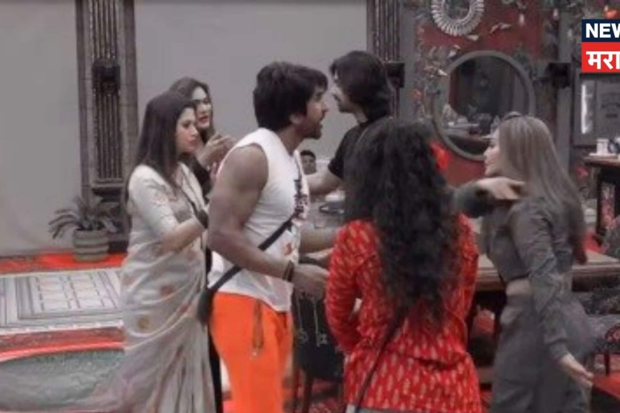 इथं हात लावला! Bigg Boss Marathi 6 च्या घरात 'लिमिट क्रॉस'; प्रेक्षकही म्हणाले, 'आता घराबाहेर काढा' इथं हात लावला! Bigg Boss Marathi 6 च्या घरात 'लिमिट क्रॉस'; प्रेक्षकही म्हणाले, 'आता घराबाहेर काढा'