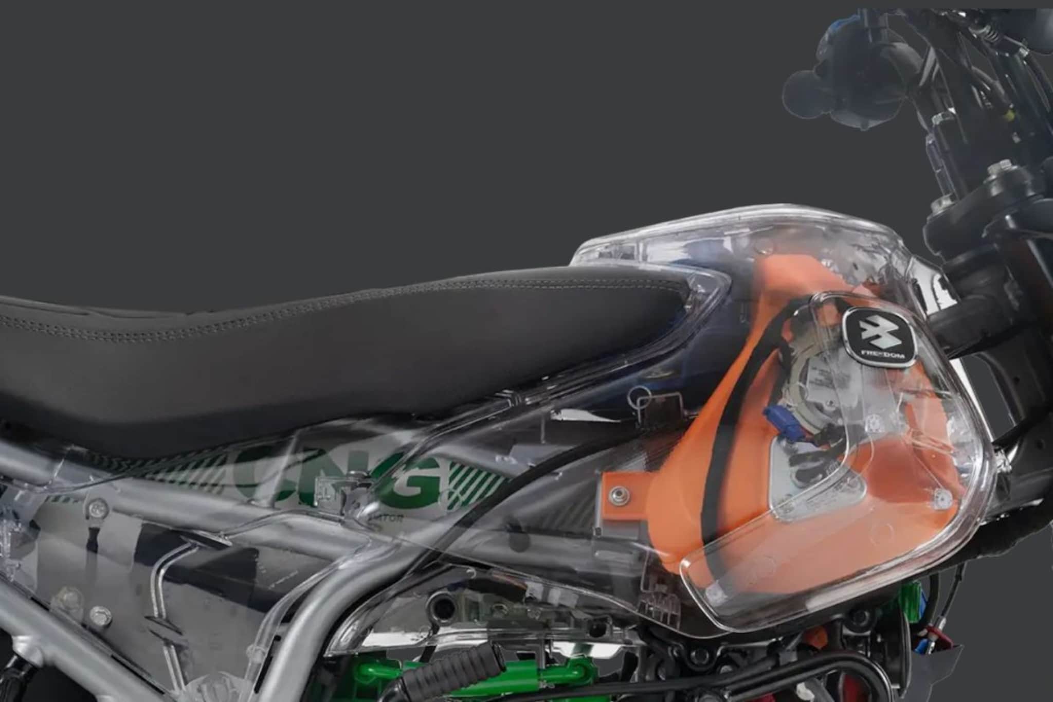 पेट्रोल पंपाकडे बघायचं काम नाही! 330 किमी मायलेज अन् किंमतही कमी; देशातली एकमेव Bike