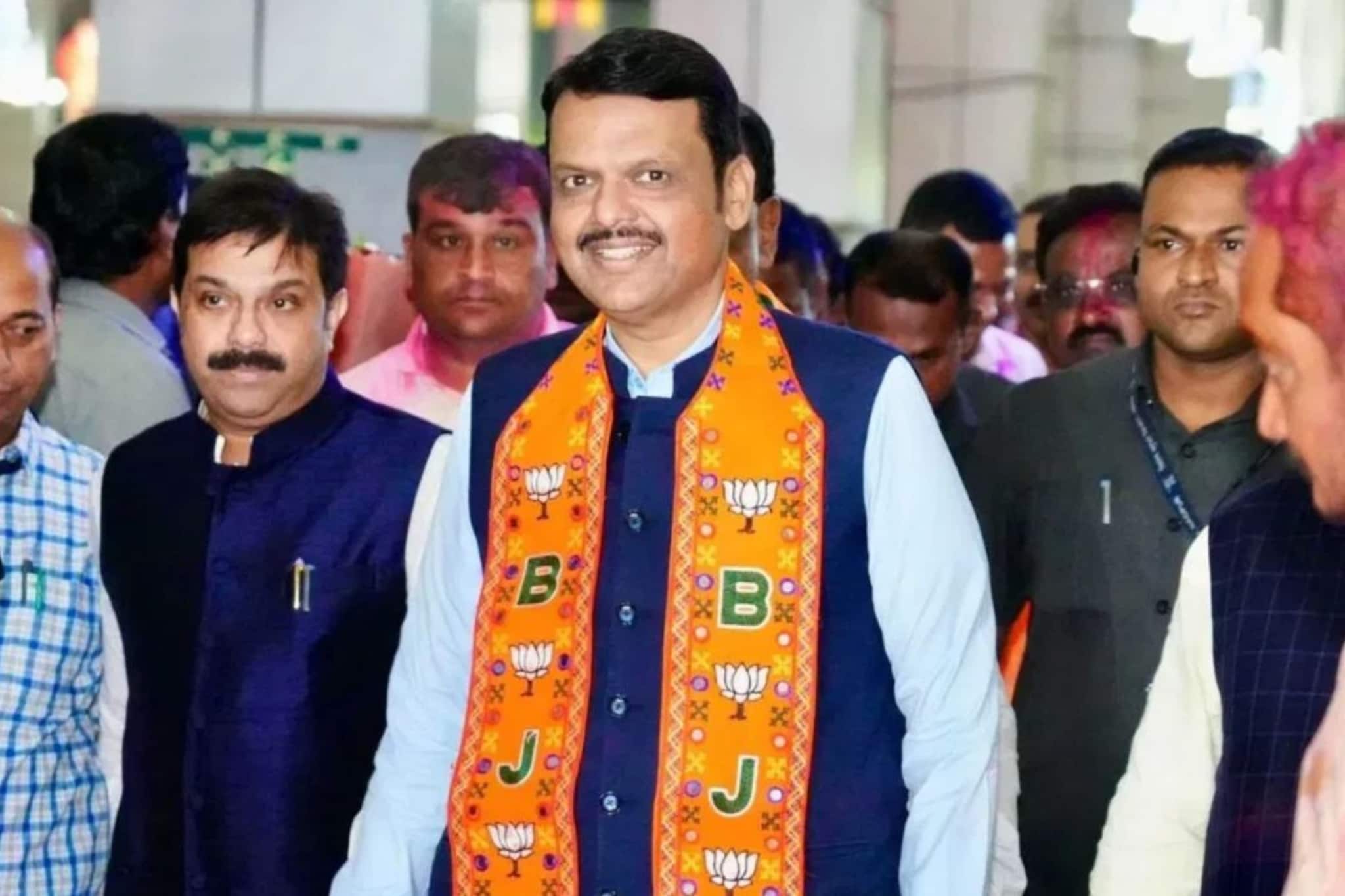 Rajya Sabha:विनोद तावडे, रामदास आठवले राज्यसभेवर, आणखी दोन नावं कोण? Rajya Sabha:विनोद तावडे, रामदास आठवले राज्यसभेवर, आणखी दोन नावं कोण?