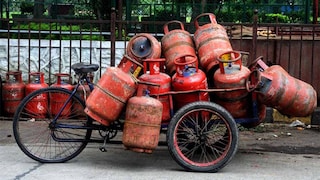 गॅस सिंलिंडरबाबत मोठा निर्णय (प्रतिकात्मक फोटो)