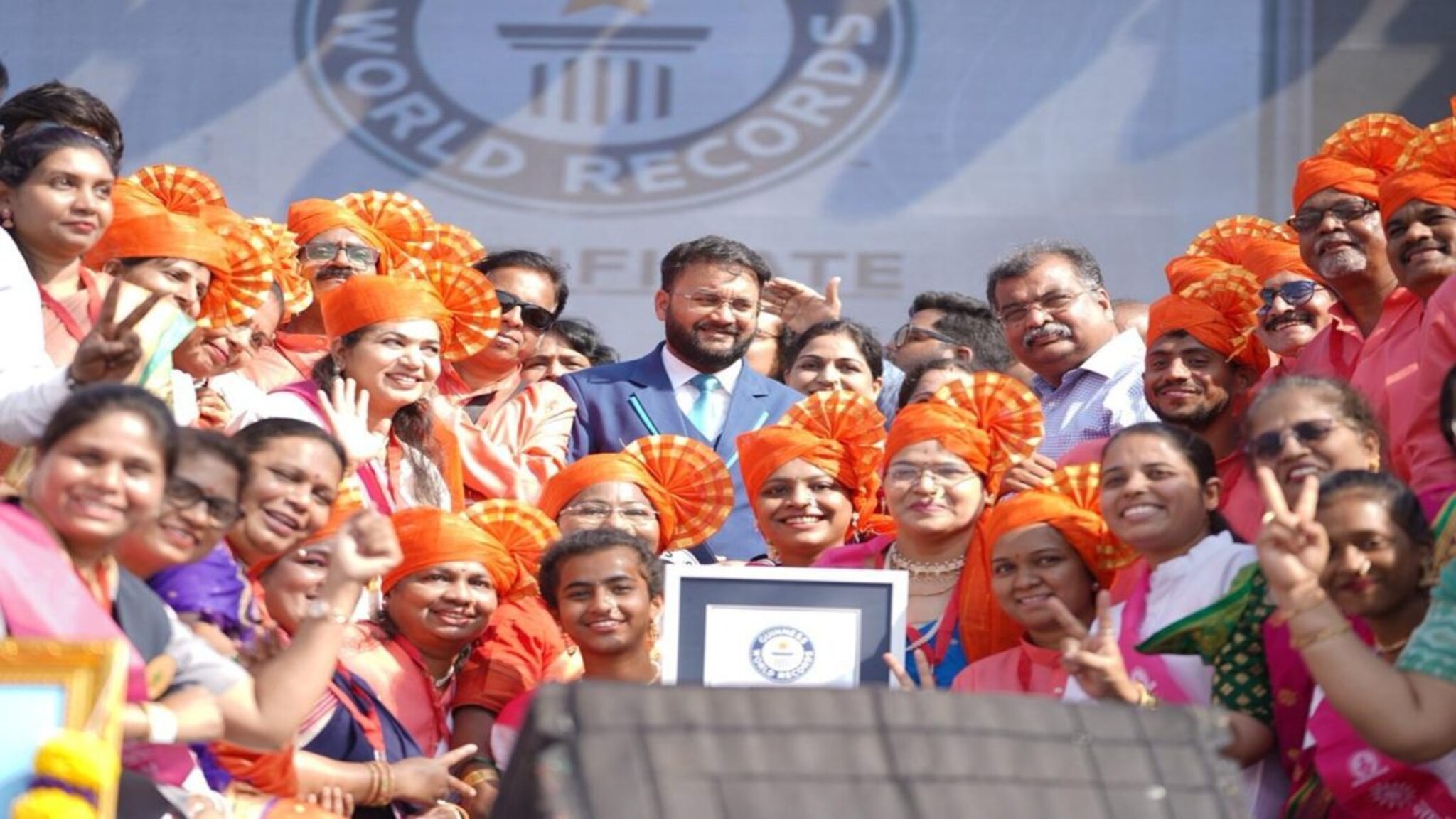 डोंबिवलीकरांचा डंका लंडनपर्यंत! ९,१११ महिलांनी लेझीम खेळत सांगलीचा रेकॉर्ड मोडला