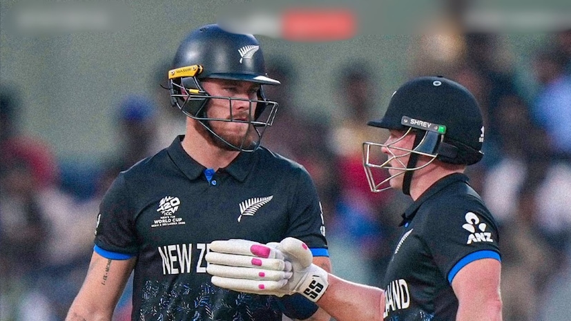 टी20 वर्ल्ड कपच्या पहिल्या सेमी फायनलमध्ये न्यूझीलंडने साऊथ आफ्रिकेचा 9 विकेट राखून पराभव केला आहे.या विजयासह न्यूझीलंड सेमी फायनलला पोहोचली आहे. टी20 वर्ल्ड कपच्या पहिल्या सेमी फायनलमध्ये न्यूझीलंडने साऊथ आफ्रिकेचा 9 विकेट राखून पराभव केला आहे.या विजयासह न्यूझीलंड सेमी फायनलला पोहोचली आहे.