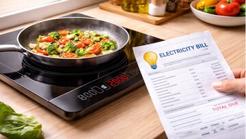 इंडक्शन कूकटॉप किती वीज वापरते? एक तासाचा खर्च जाणून व्हाल हैराण 