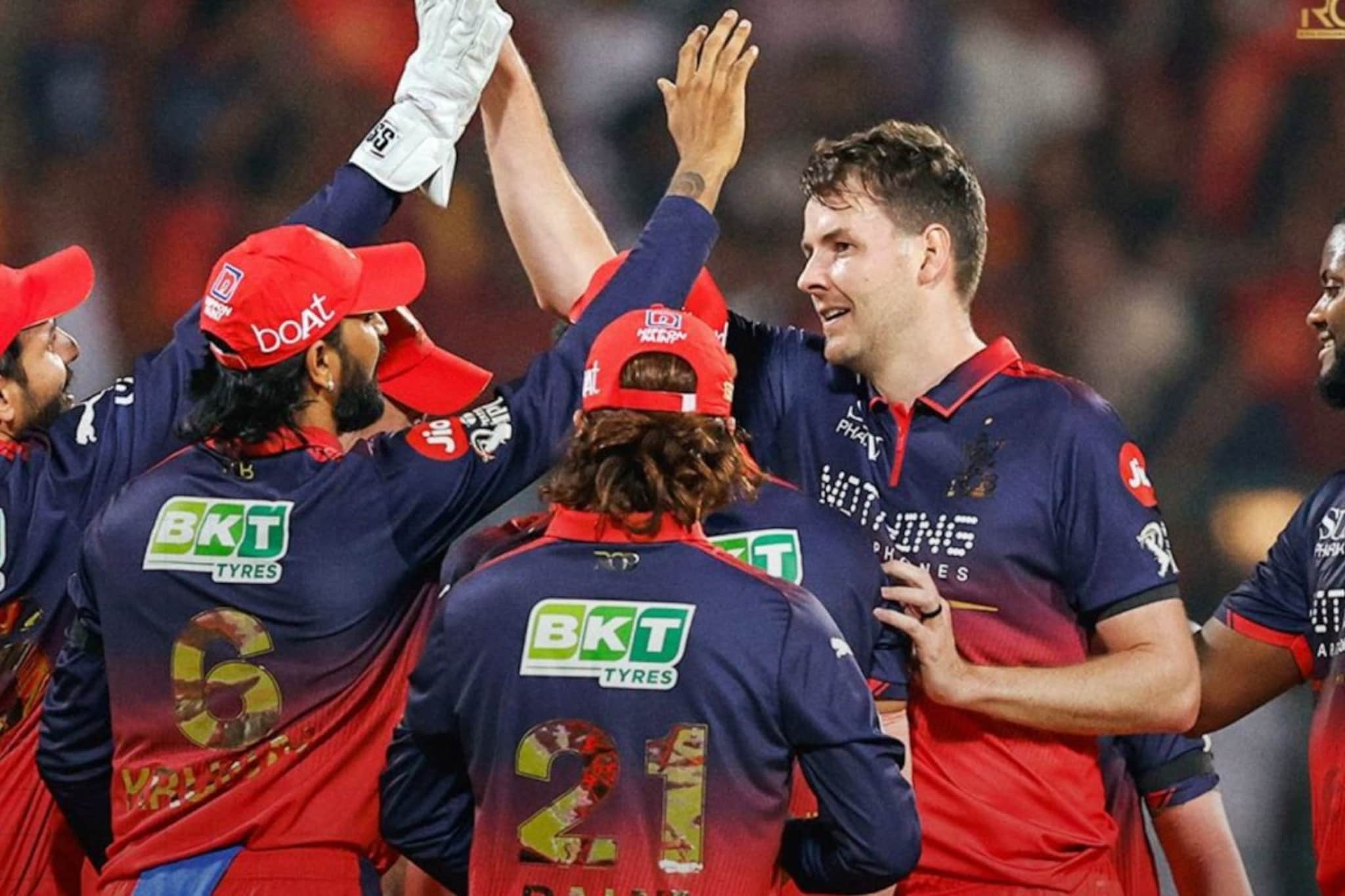 VIDEO : W,W,W... 2 करोडच्या बॉलरचा डेब्यू सामन्यात राडा, 14 बॉलमध्ये काव्याच्या टीमला गुडघ्यावर आणलं