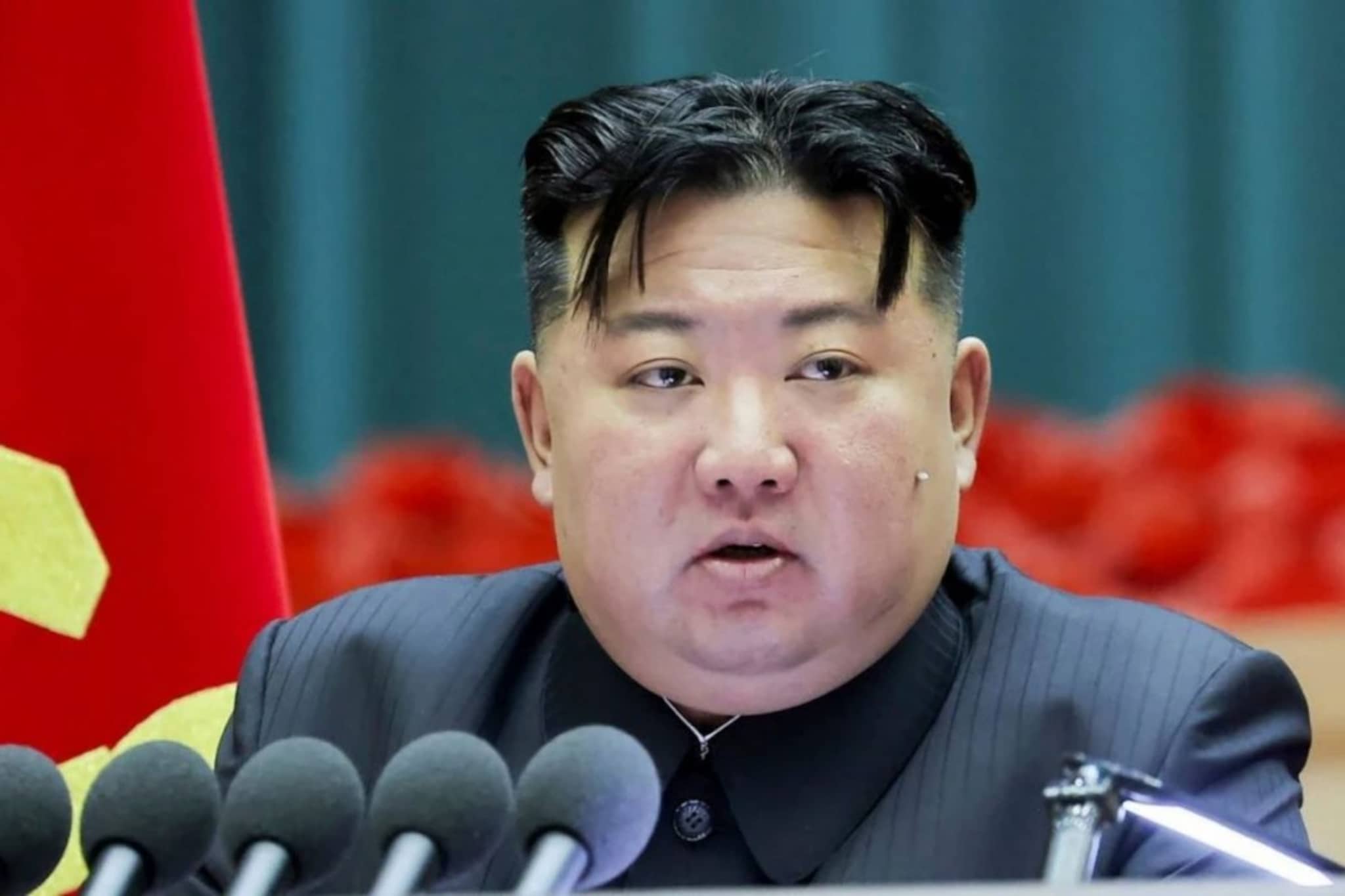 किम जोंग उन यांचा 'एकतर्फी' विजय; मिळाली 99.93% मते,'नाही' म्हणणाऱ्या 0.07 टक्क्यांचे लोकांचे काय झाले? 